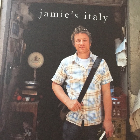 Jamie Oliver Italy Cookbook - Picture 4 of 6